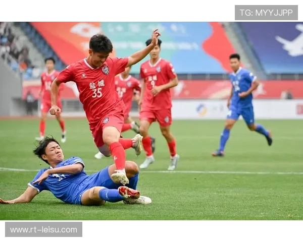 卡里克:姆伯莫能适应在大俱乐部踢球,他表现很稳定 卡里克:姆伯莫能适应在大俱乐部踢球,他表现很稳定